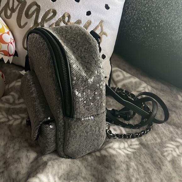 Bling y2k sequin covered chain strap mini bag/backpack nwot - Picture 4 of 8